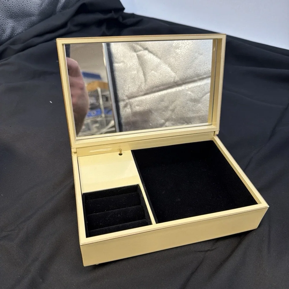 Otagiri Cyclamen Musical Jewelry Box You Light Up My Life Japan Lacquerware W4